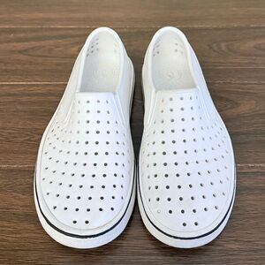 Native Shoes Miles (Size J1)